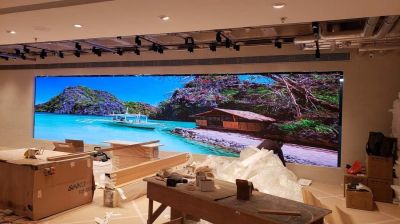 Long Long TV Wall